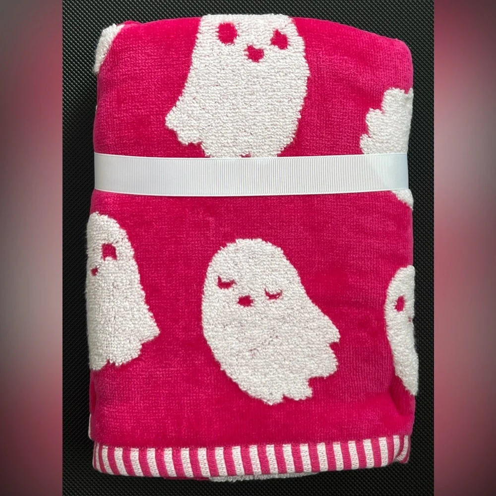 Halloween 👻 GHOST 2-pack Hand Towels Kitchen Bathroom Pink & White NWT Cotton